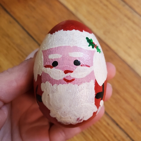 Hand painted wooden egg Santa Claus Christmas decor shelf sitters - Picture 4 of 10